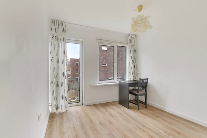 Photo 7 of Madeliefstraat 40-B