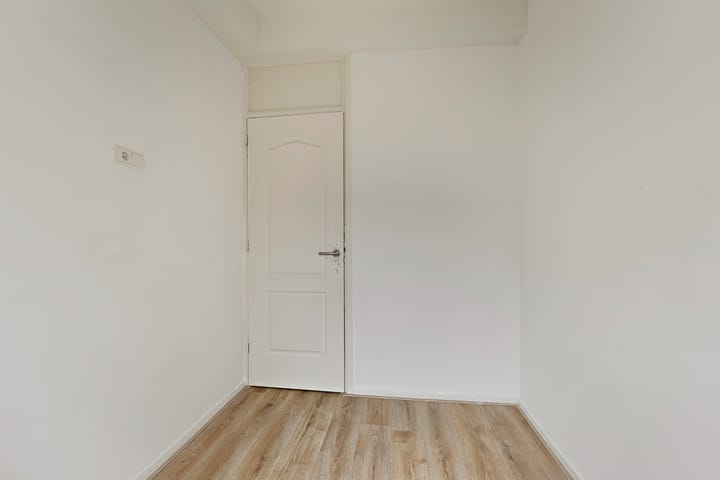 Photo 14 of Madeliefstraat 40-B