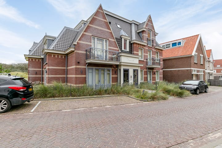 Photo 3 of Badhuisweg 23-C