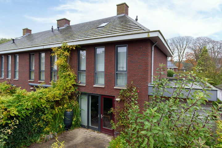 View photo 6 of Schillemanstraat 8