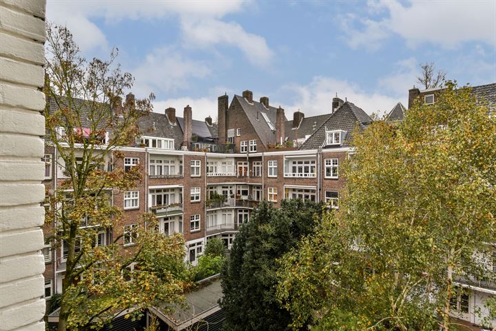 View photo 23 of Michelangelostraat 37-2