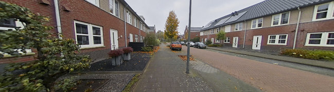 Bekijk 360° foto van Voortuin van Reebaan 10