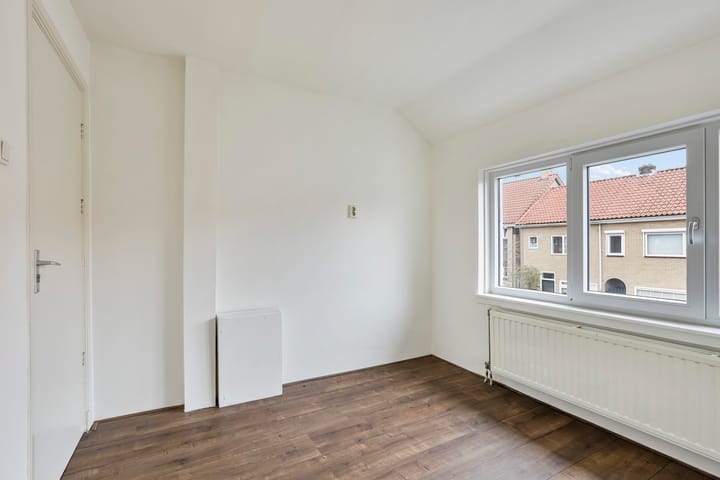 Foto 15 van Karperstraat 106