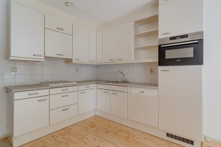 Foto 13 van Sperwerlaan 5