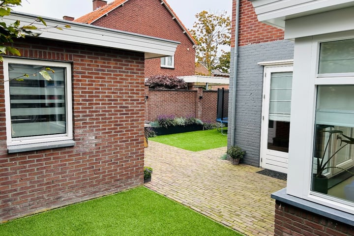 Bekijk foto 36 van Rozenstraat 3