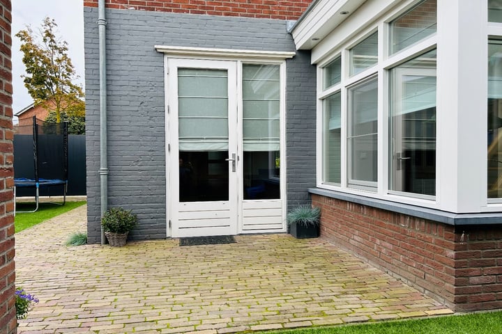 Bekijk foto 37 van Rozenstraat 3