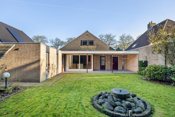 Foto 29 van Paus Joanneslaan 18-A