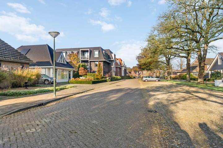 Foto 33 van Paus Joanneslaan 18-A