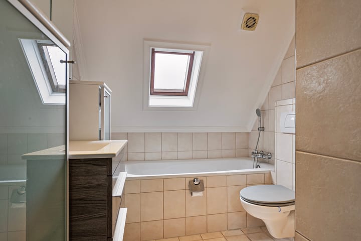 Foto 16 van De Gaullesingel 46