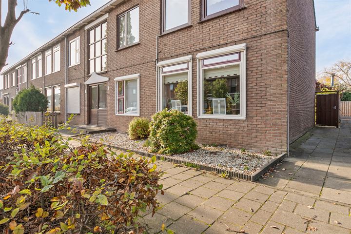 View photo 36 of Thorbeckestraat 18