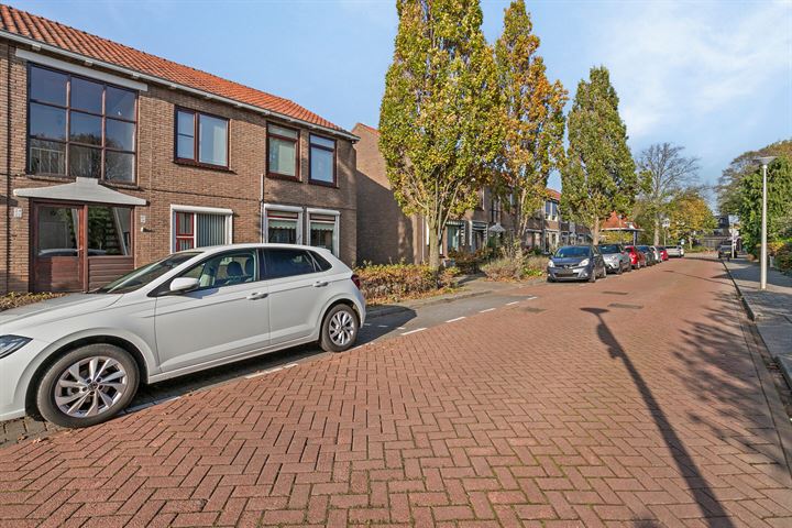 View photo 40 of Thorbeckestraat 18