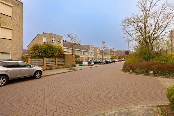 Bekijk foto 47 van Planetenweg 343