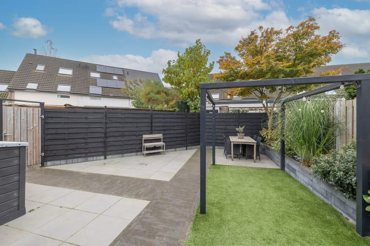 Foto 28 van Gaast 11