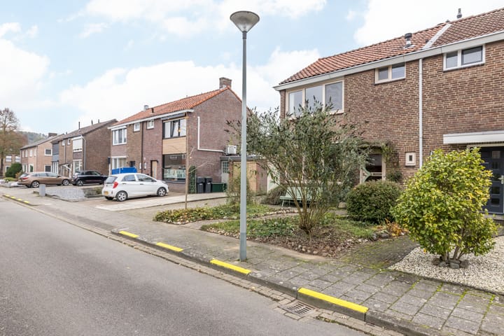 Foto 37 van Acaciastraat 13