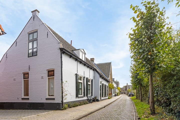 Photo 4 of Batterij 12