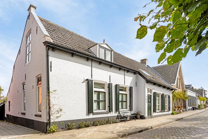 Photo 5 of Batterij 12