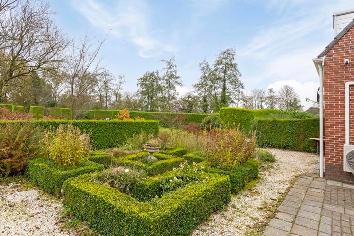 Foto 48 van Eesterweg 13