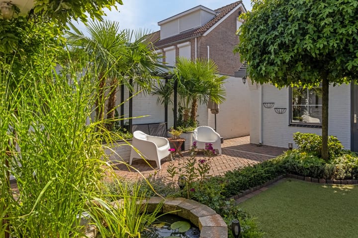 Photo 37 of Lugtenburg 10