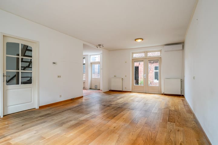 Foto 2 van Bebouwdendam 3