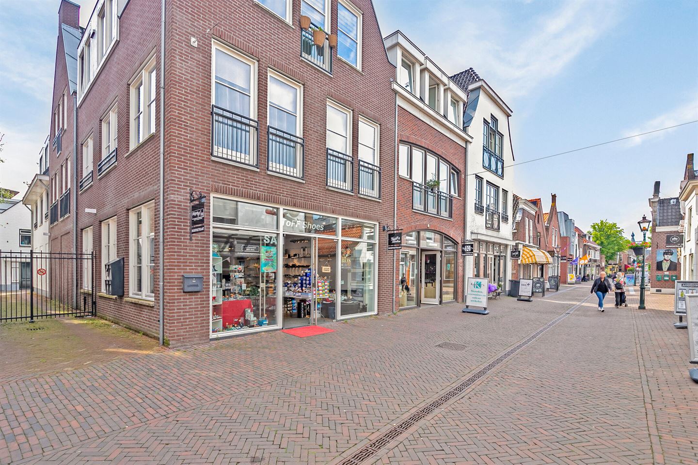 View photo 1 of Dorpsstraat 127-D