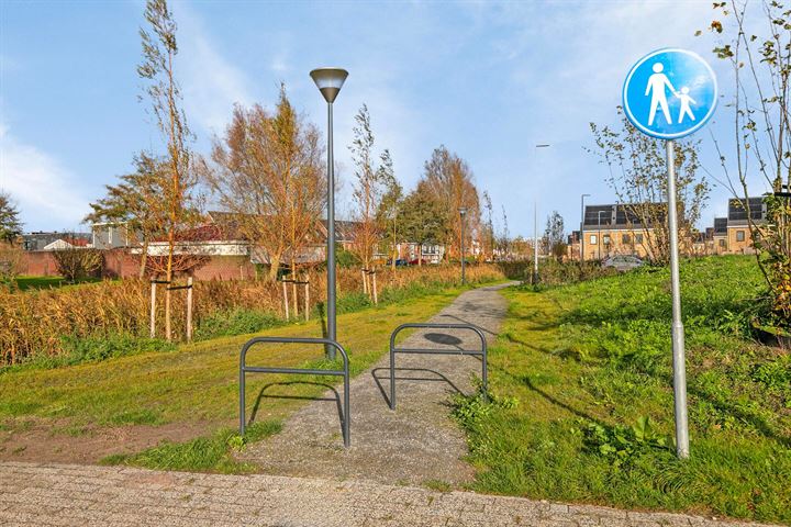 View photo 37 of Burgemeester Augustijnstraat 164