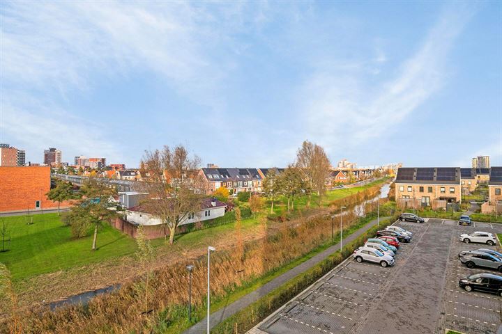 View photo 35 of Burgemeester Augustijnstraat 164