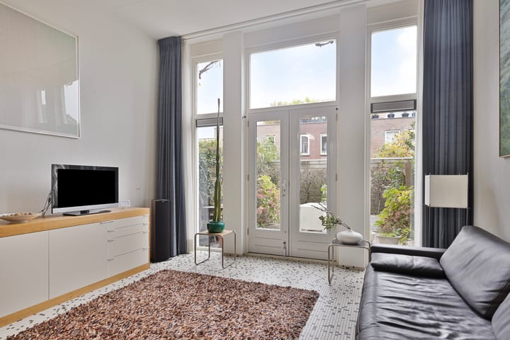 Foto 12 van Dom H. van der Laanstraat 18