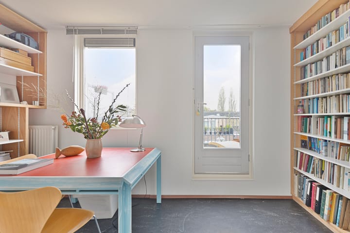 Foto 22 van Dom H. van der Laanstraat 18