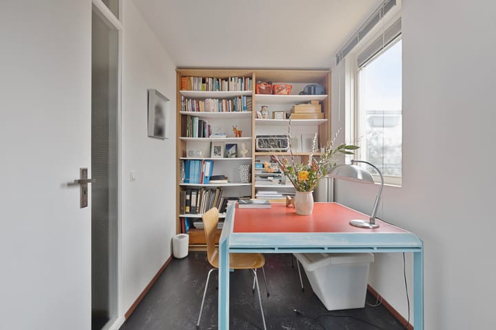 Foto 23 van Dom H. van der Laanstraat 18