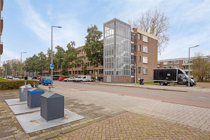 View photo 14 of Krabbendijkestraat 393