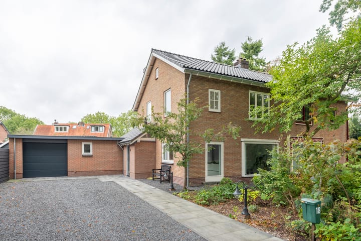 Foto 1 van Dennenlaan 18