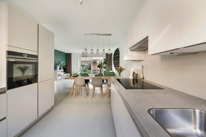 Foto 2 van Raephorststraat 42