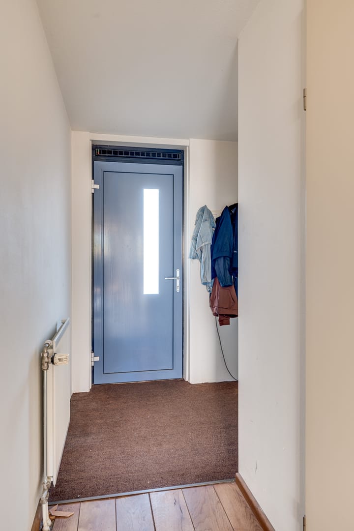 Photo 14 of Leeghwaterstraat 252