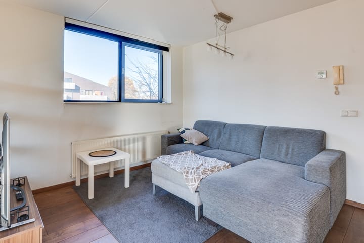 Photo 18 of Leeghwaterstraat 252