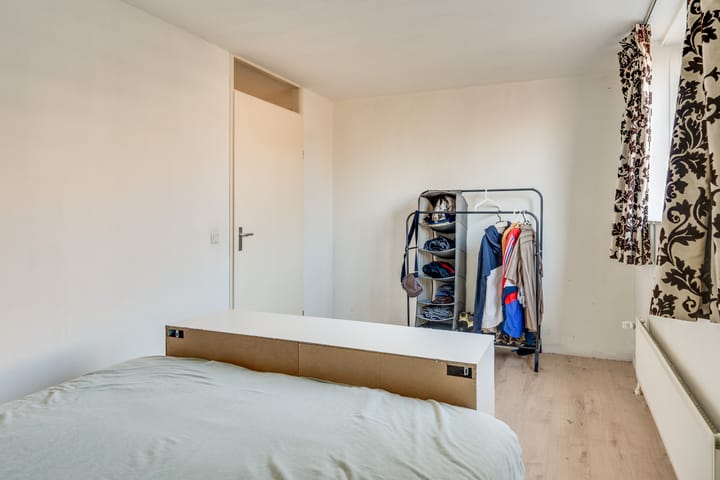 Photo 31 of Leeghwaterstraat 252