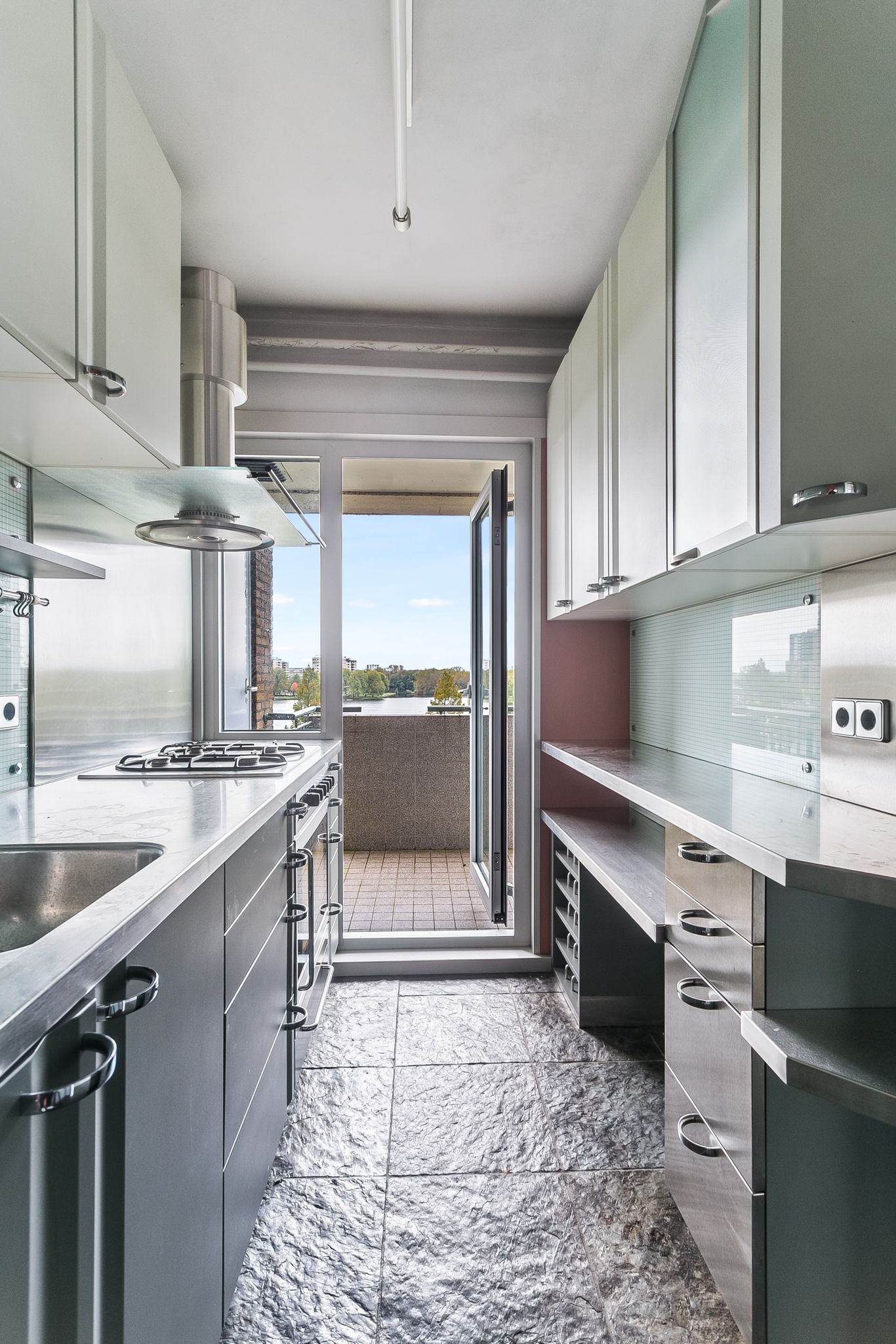 Photo 21 of Eastonstraat 160