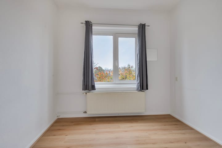 Photo 13 of Buisweg 48