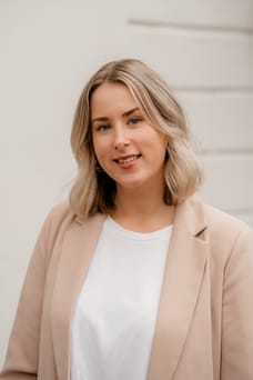 Marloes Krommert  - Administrative Employee