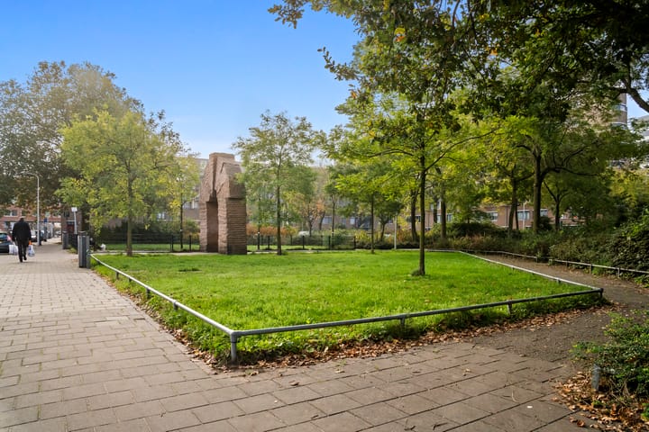 Foto 32 van Sirtemastraat 225