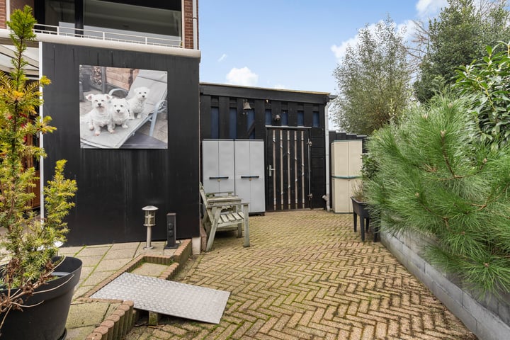 View photo 33 of Prins Bernhardstraat 28