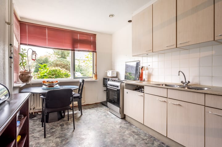 Photo 9 of Kamperfoeliestraat 3