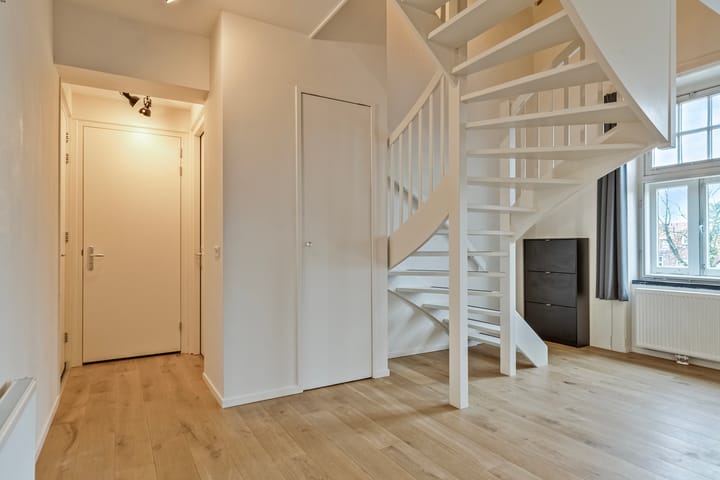 Foto 9 van Bankastraat 42-J