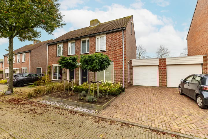 Foto 1 van van Hovedreef 11