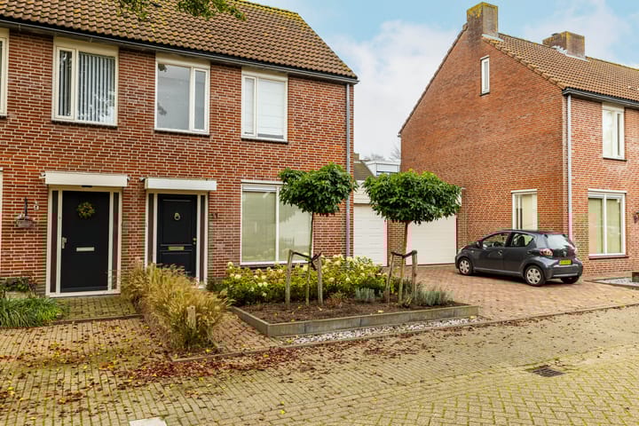 Foto 2 van van Hovedreef 11