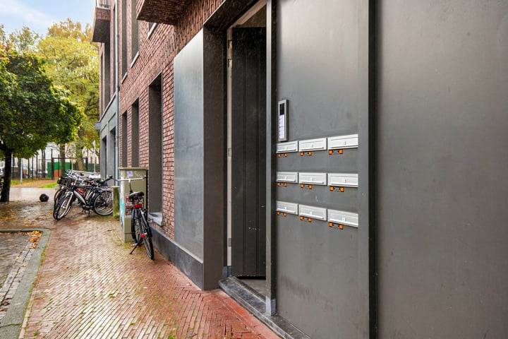 View photo 22 of Westerhavenstraat 57