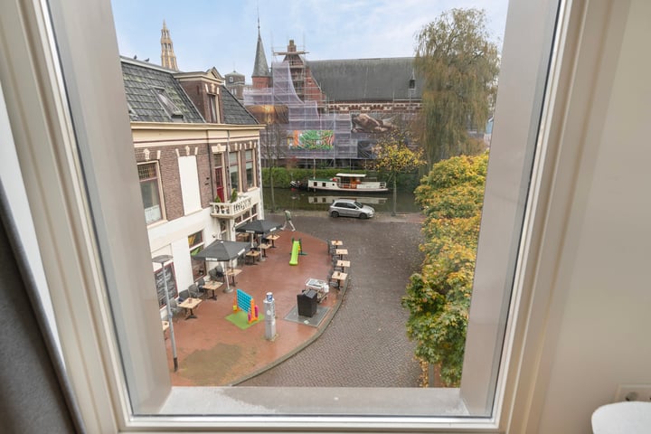 View photo 23 of Westerhavenstraat 57