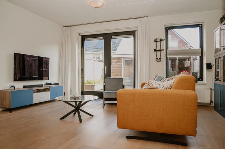 Foto 11 van Pinksterbloemstraat 21