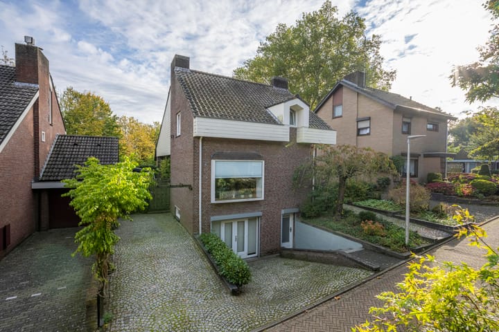 Foto 36 van Corneliusstraat 4