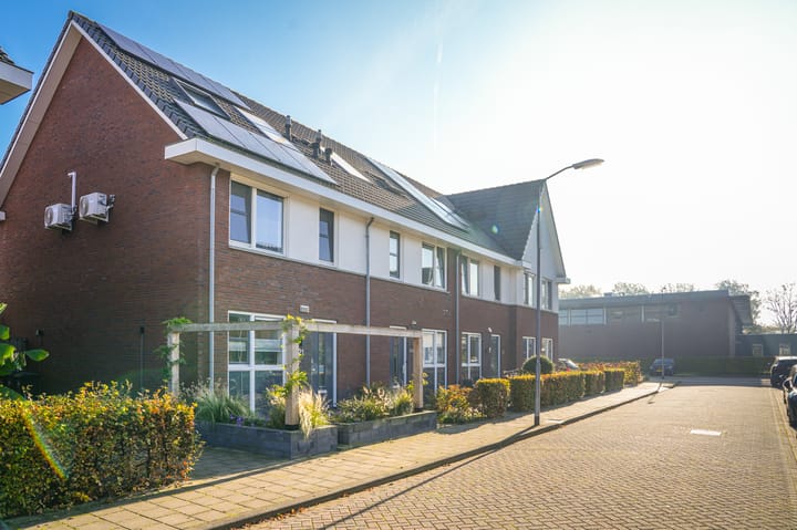 Foto 34 van Pinksterbloemstraat 21