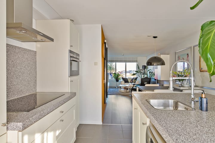 Foto 7 van Merwedestraat 1